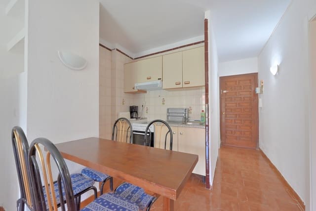 1 bedroom Apartment for sale in Calahonda, Mijas with pool - € 185,000 (Ref: 9165439)