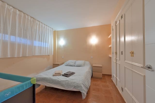 1 bedroom Apartment for sale in Calahonda, Mijas with pool - € 185,000 (Ref: 9165439)