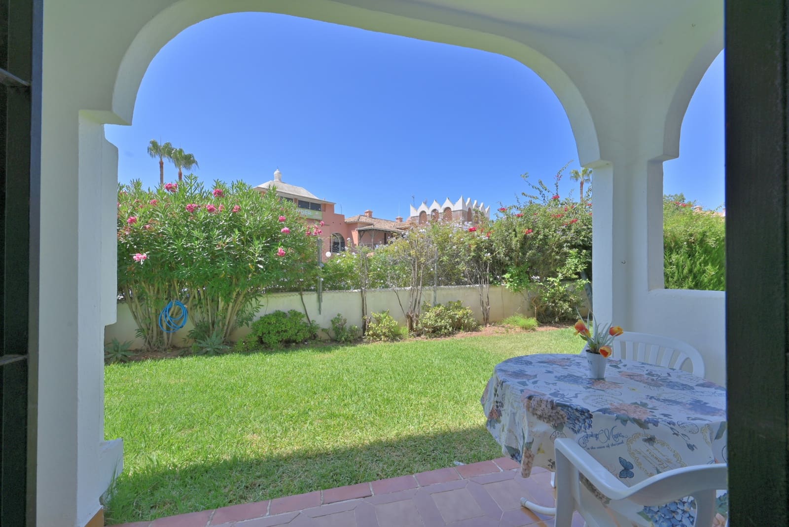 1 bedroom Apartment for sale in Calahonda with pool - € 185,000 (Ref: 9165439)