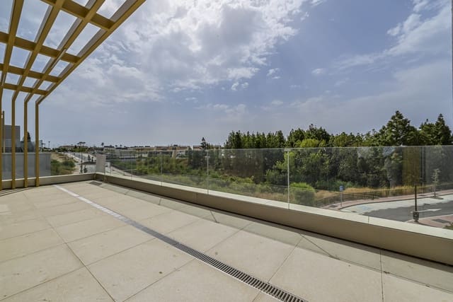 3 soveværelse Semi-Rækkehus til salg i El Chaparral, Mijas med swimmingpool garage - € 850.000 (Ref: 9165440)