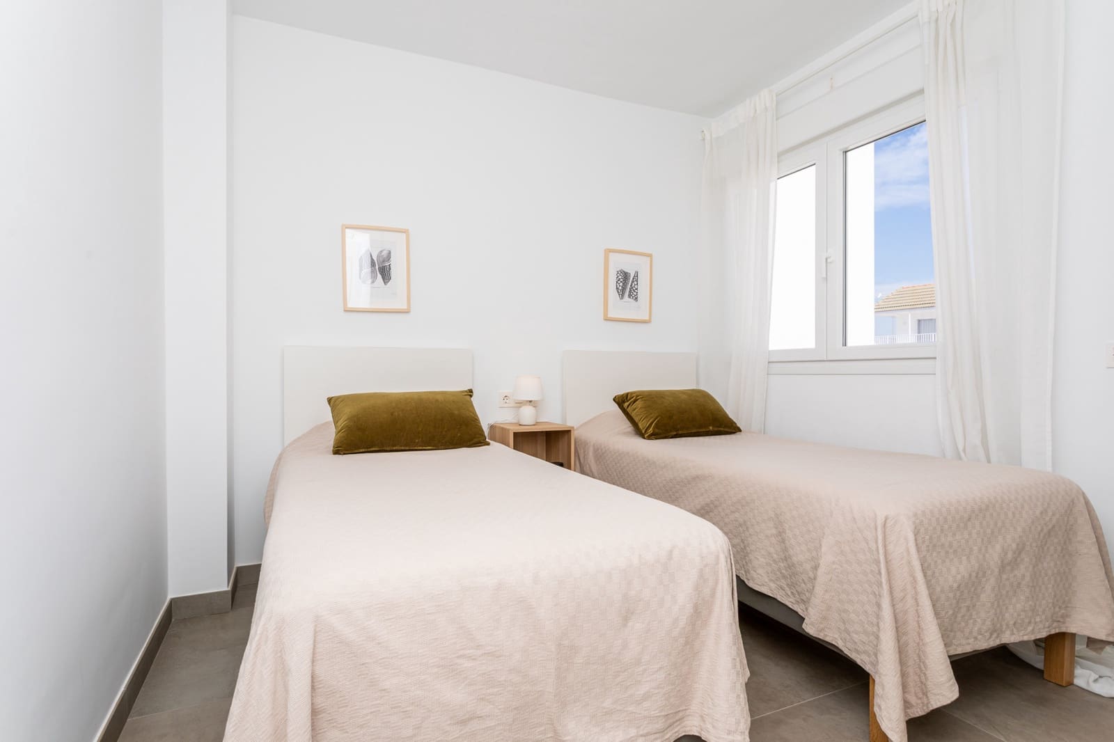 17 bedroom Hotel for sale in La Cala de Mijas with garage - € 5,450,000 (Ref: 9166773)