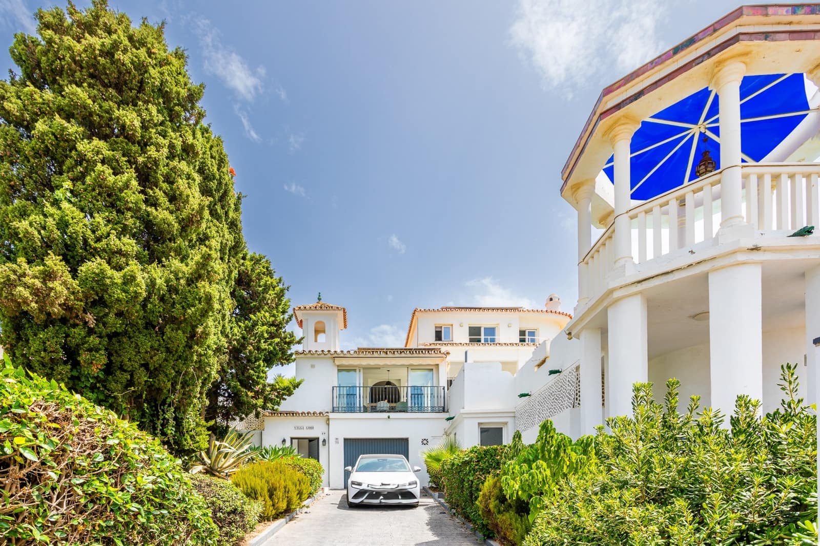 5 bedroom Villa for sale in El Chaparral with pool garage - € 1,450,000 (Ref: 9172681)