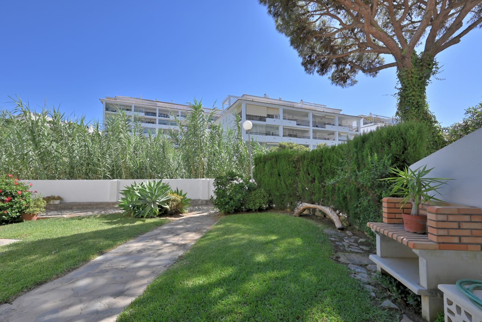 2 chambre Appartement à vendre à Calahonda avec piscine - 293 000 € (Ref: 9184944)