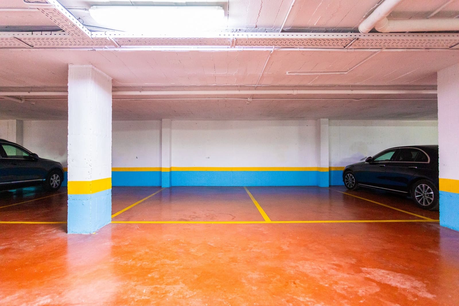 1 soverom Leilighet til salgs i Calahonda med svømmebasseng garasje - € 420 000 (Ref: 9186569)