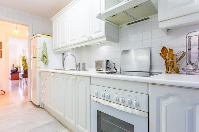 1 slaapkamer Appartement te koop in Calahonda, Mijas met zwembad garage - € 420.000 (Ref: 9186569)