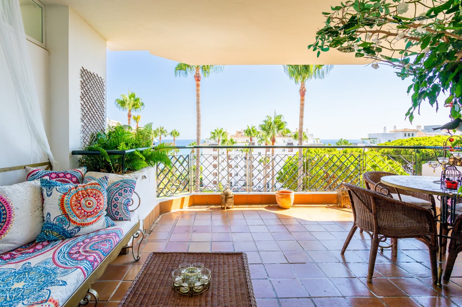 1 soverom Leilighet til salgs i Calahonda med svømmebasseng garasje - € 420 000 (Ref: 9186569)