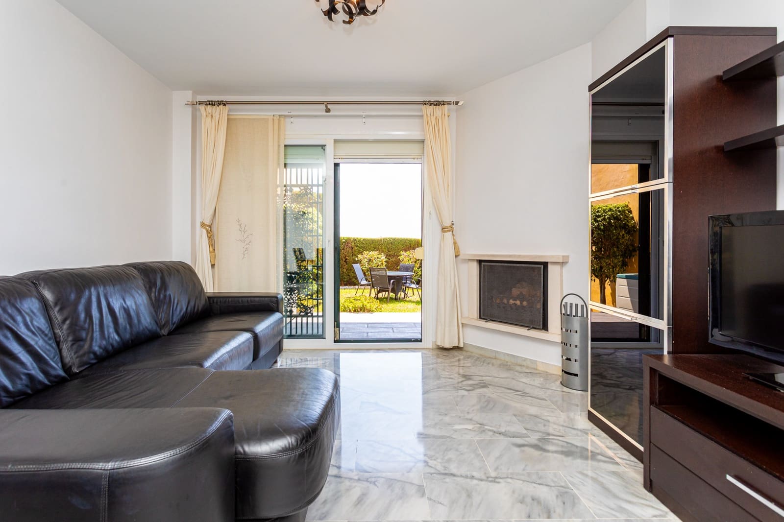 3 bedroom Apartment for sale in Riviera del Sol with pool garage - € 330,000 (Ref: 9187902)
