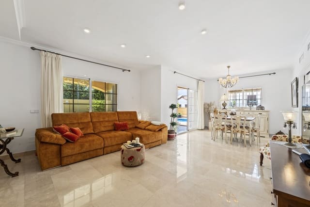 3 soverom Villa til salgs i Riviera del Sol, Mijas med svømmebasseng garasje - € 749 000 (Ref: 9191993)