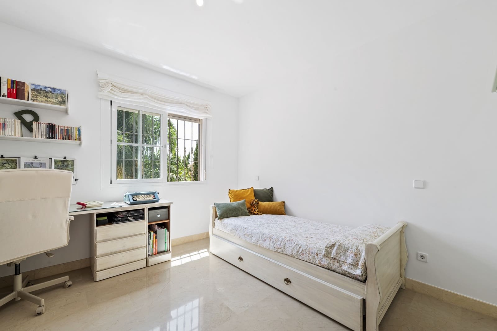 3 slaapkamer Villa te koop in Riviera del Sol met zwembad garage - € 749.000 (Ref: 9191993)