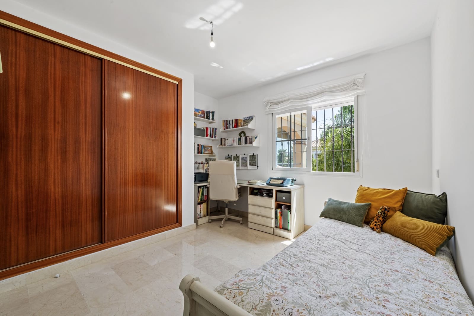 3 slaapkamer Villa te koop in Riviera del Sol met zwembad garage - € 749.000 (Ref: 9191993)
