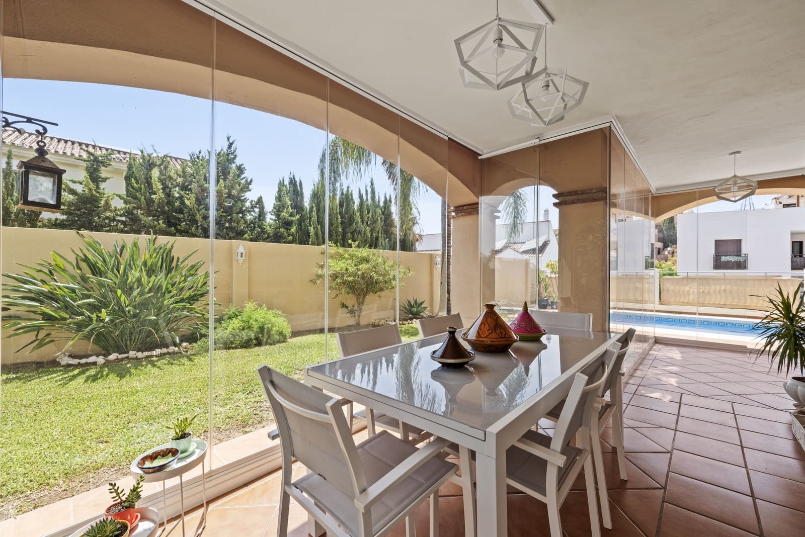 3 slaapkamer Villa te koop in Riviera del Sol met zwembad garage - € 749.000 (Ref: 9191993)