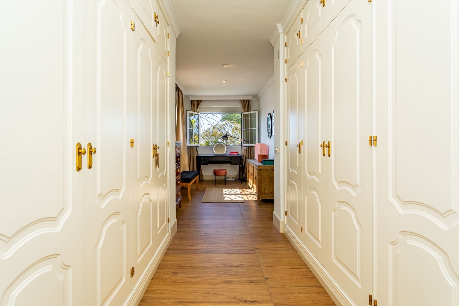 6 soveværelse Villa til salg i Calahonda med swimmingpool garage - € 1.600.000 (Ref: 9208003)