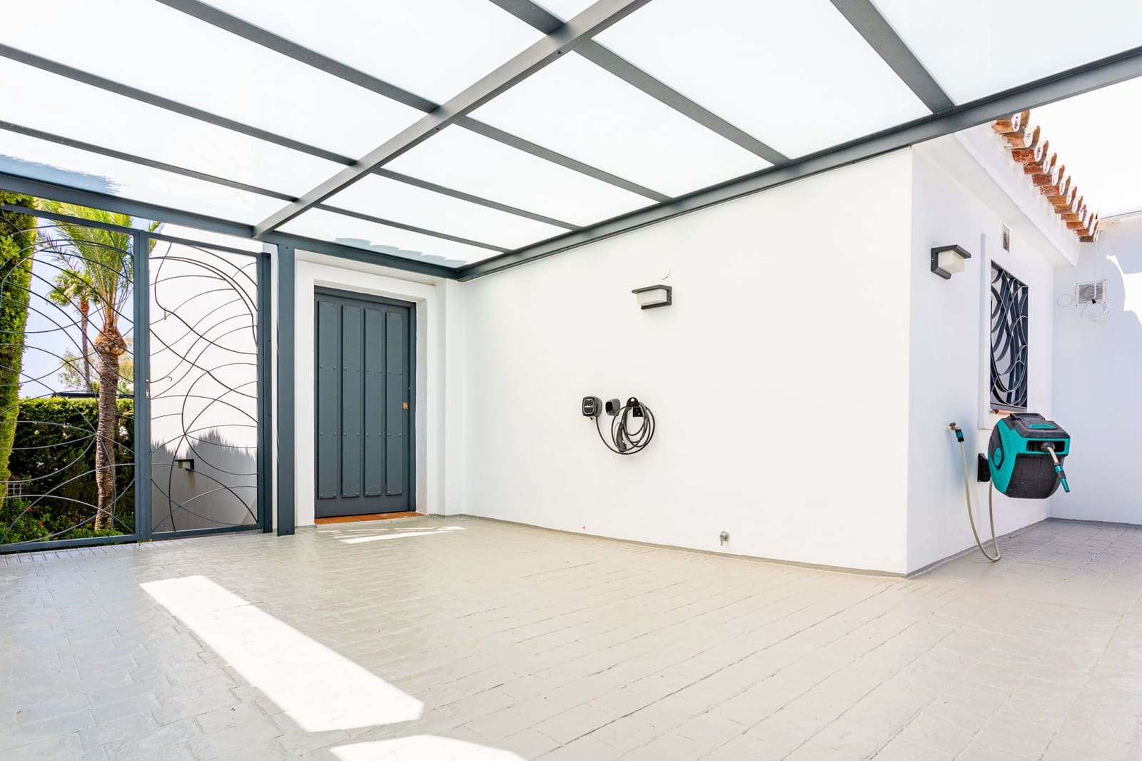 6 soveværelse Villa til salg i Calahonda med swimmingpool garage - € 1.600.000 (Ref: 9208003)