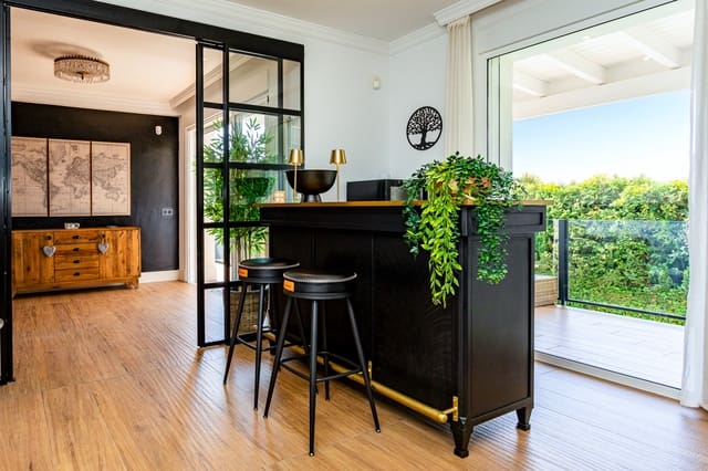 6 soverom Villa til salgs i Calahonda, Mijas med svømmebasseng garasje - € 1 600 000 (Ref: 9208003)