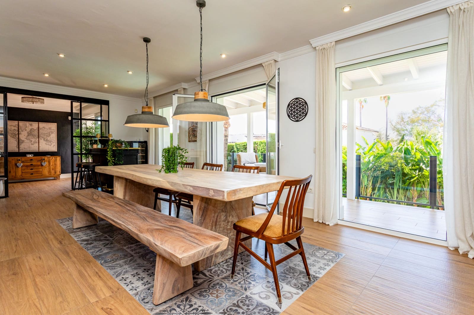 6 soveværelse Villa til salg i Calahonda med swimmingpool garage - € 1.600.000 (Ref: 9208003)