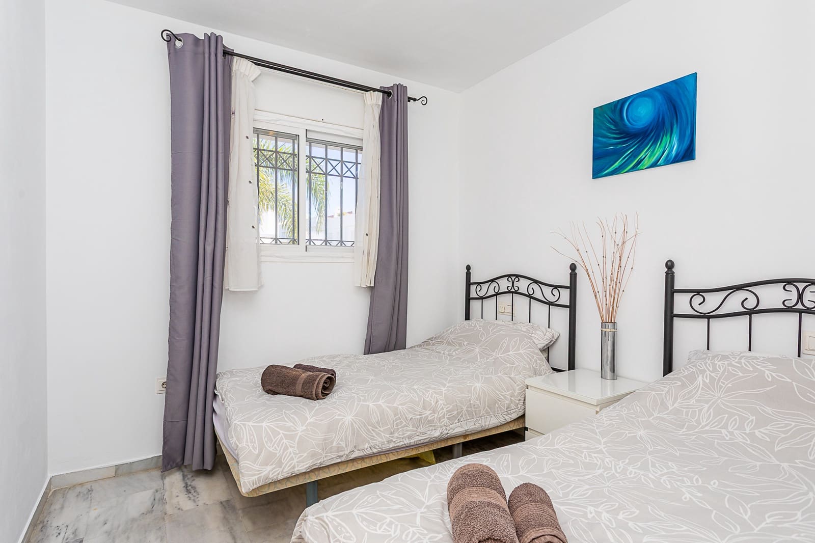 Apartamento de 2 habitaciones en Calahonda en venta con piscina garaje - 349.000 € (Ref: 9232078)