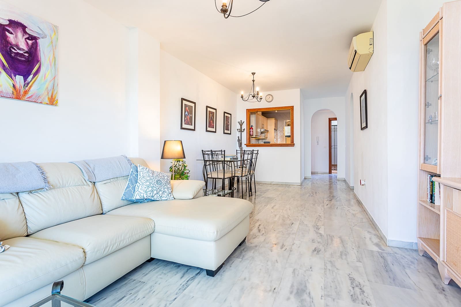 Apartamento de 2 habitaciones en Calahonda en venta con piscina garaje - 349.000 € (Ref: 9232078)