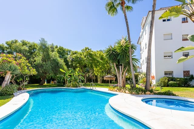 Apartamento de 2 habitaciones en Calahonda, Mijas en venta con piscina garaje - 349.000 € (Ref: 9232078)