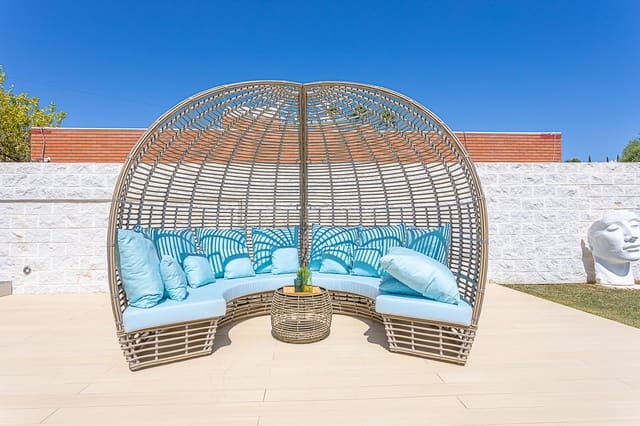 3 slaapkamer Villa te koop in Mijas Costa, Mijas met zwembad garage - € 1.485.000 (Ref: 9256628)