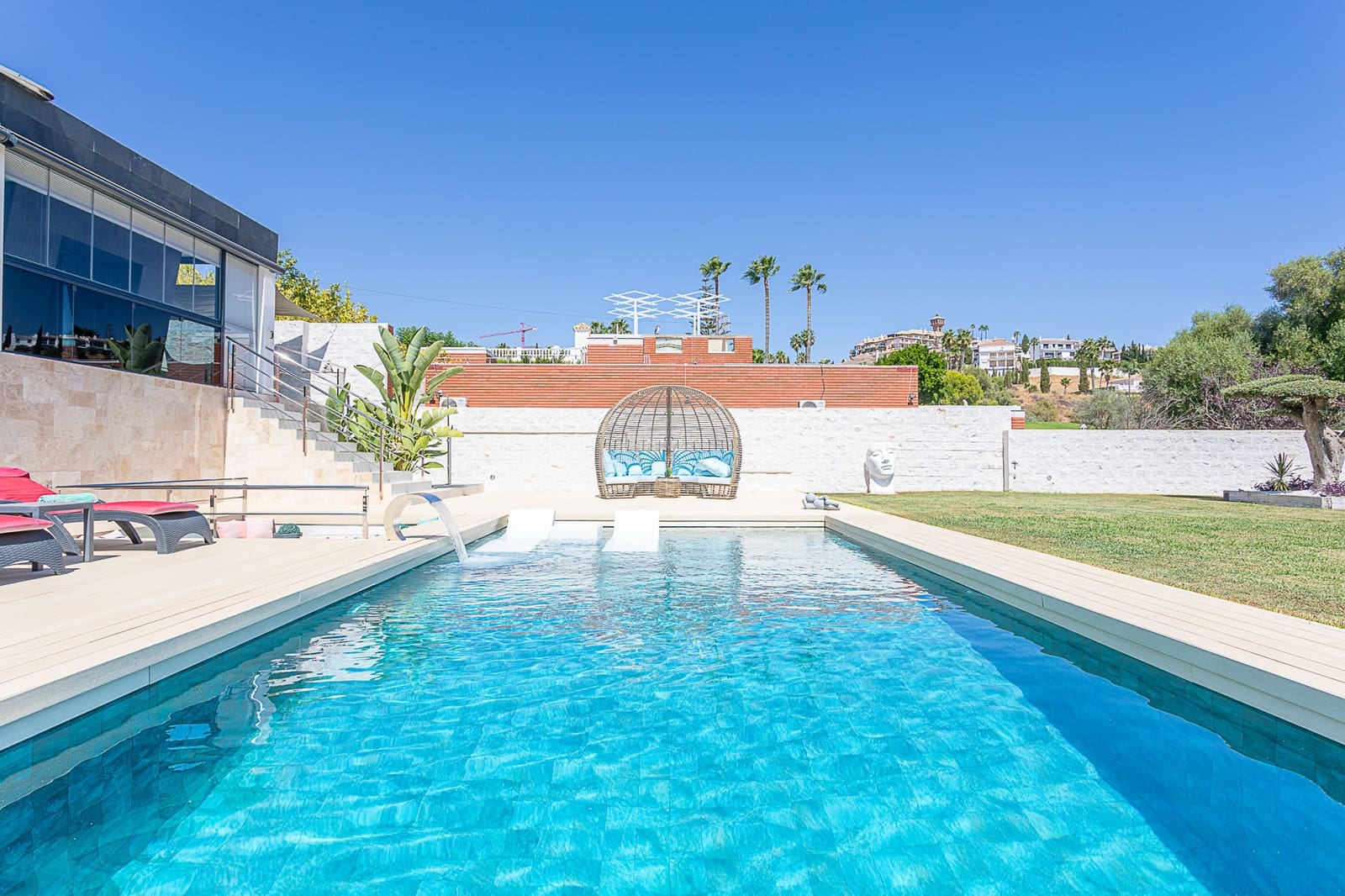 3 soverom Villa til salgs i Mijas Costa med svømmebasseng garasje - € 1 485 000 (Ref: 9256628)