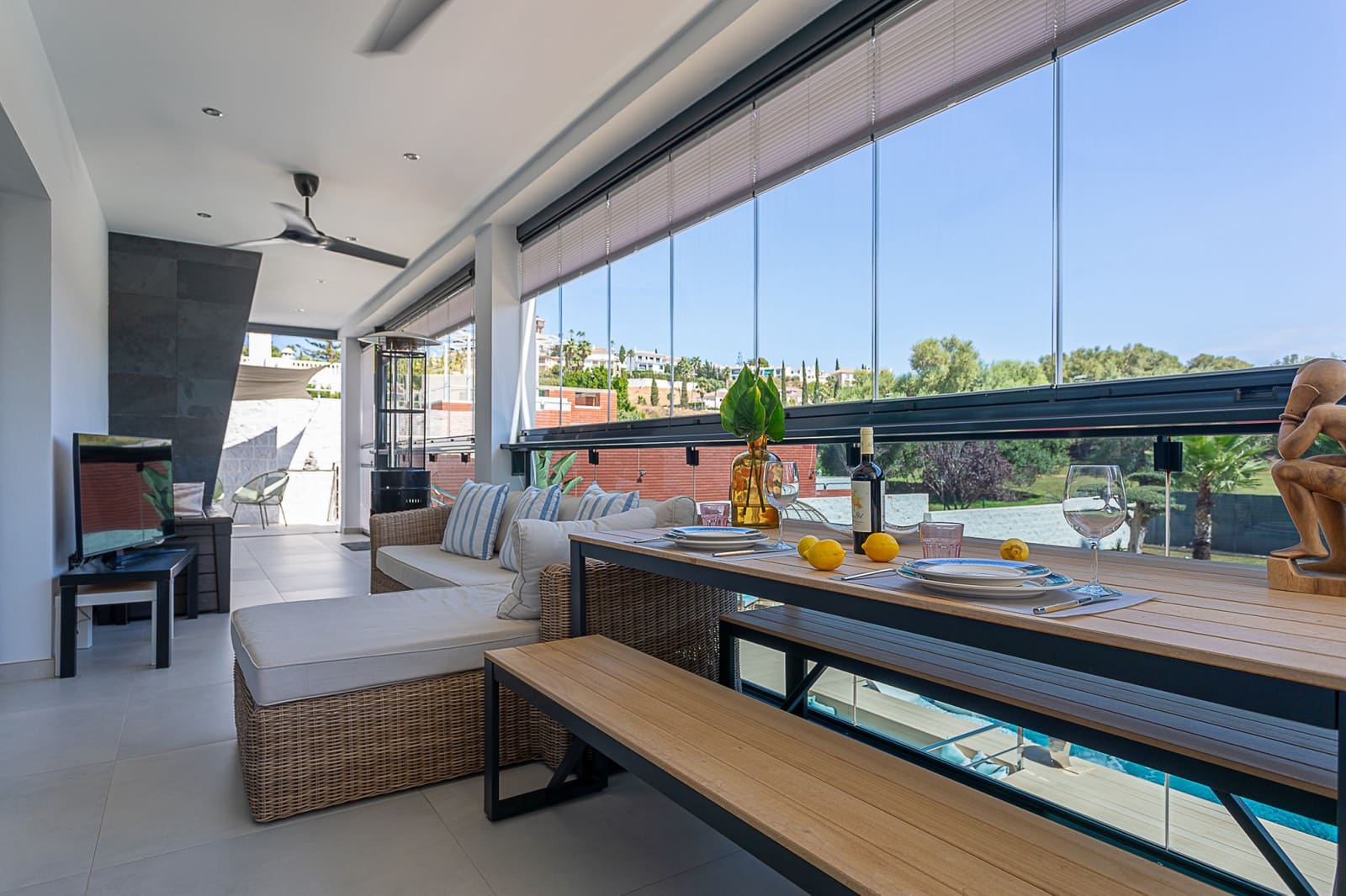 3 soverom Villa til salgs i Mijas Costa med svømmebasseng garasje - € 1 485 000 (Ref: 9256628)