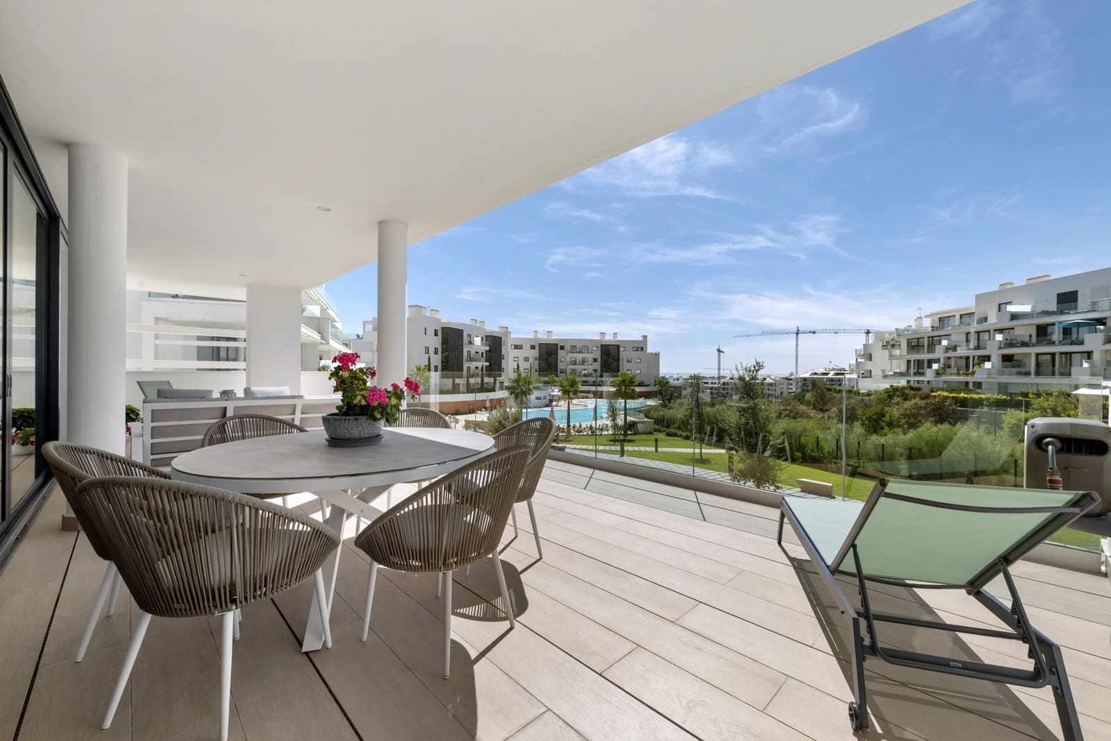 3 soveværelse Lejlighed til salg i Fuengirola med swimmingpool garage - € 799.000 (Ref: 9262097)