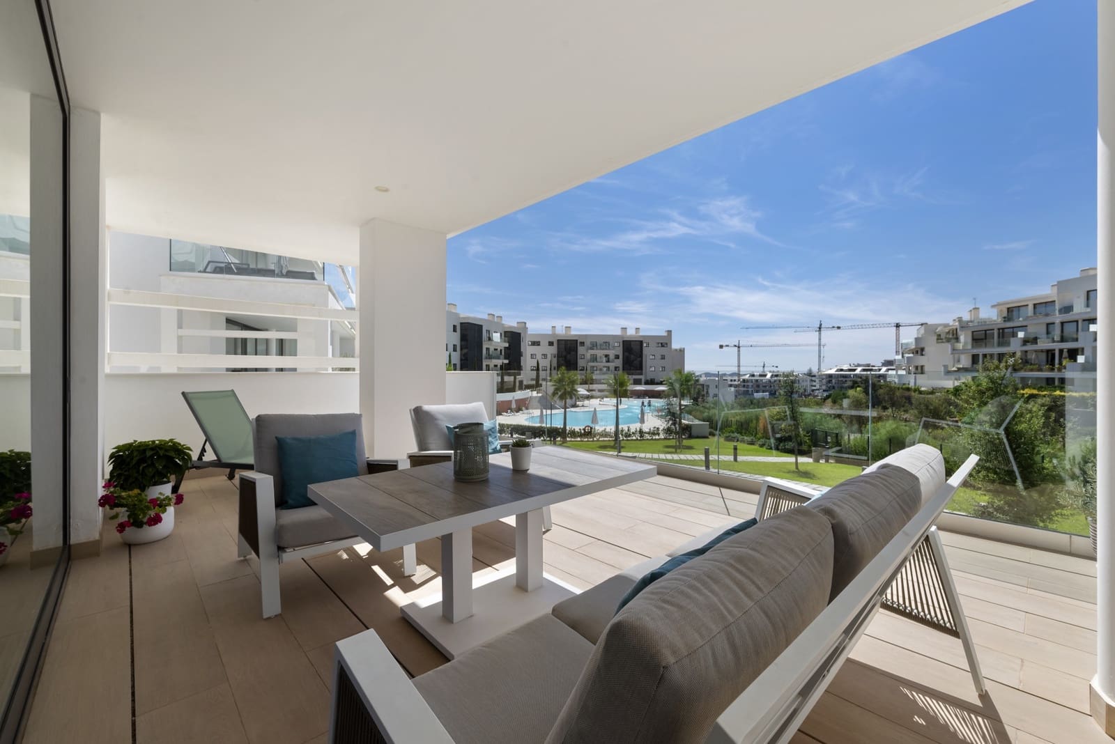 3 soveværelse Lejlighed til salg i Fuengirola med swimmingpool garage - € 799.000 (Ref: 9262097)