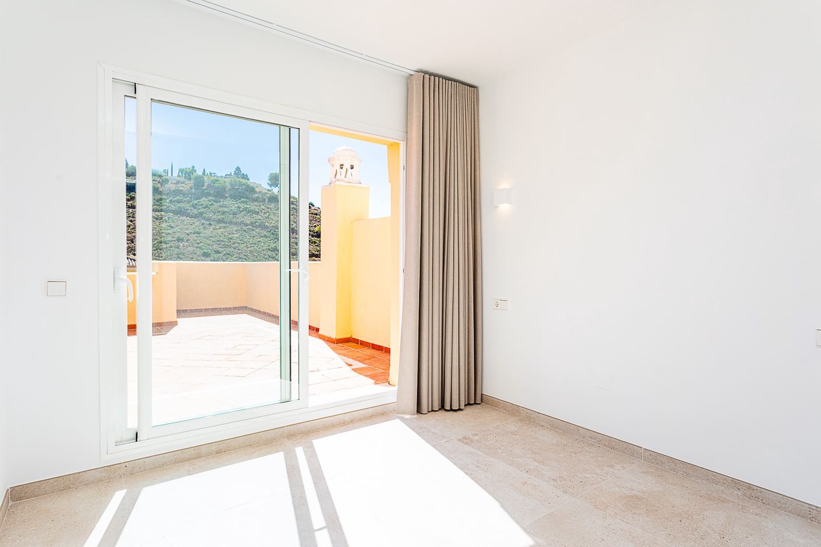 3 soveværelse Penthouse til salg i Marbella med swimmingpool garage - € 725.000 (Ref: 9263926)