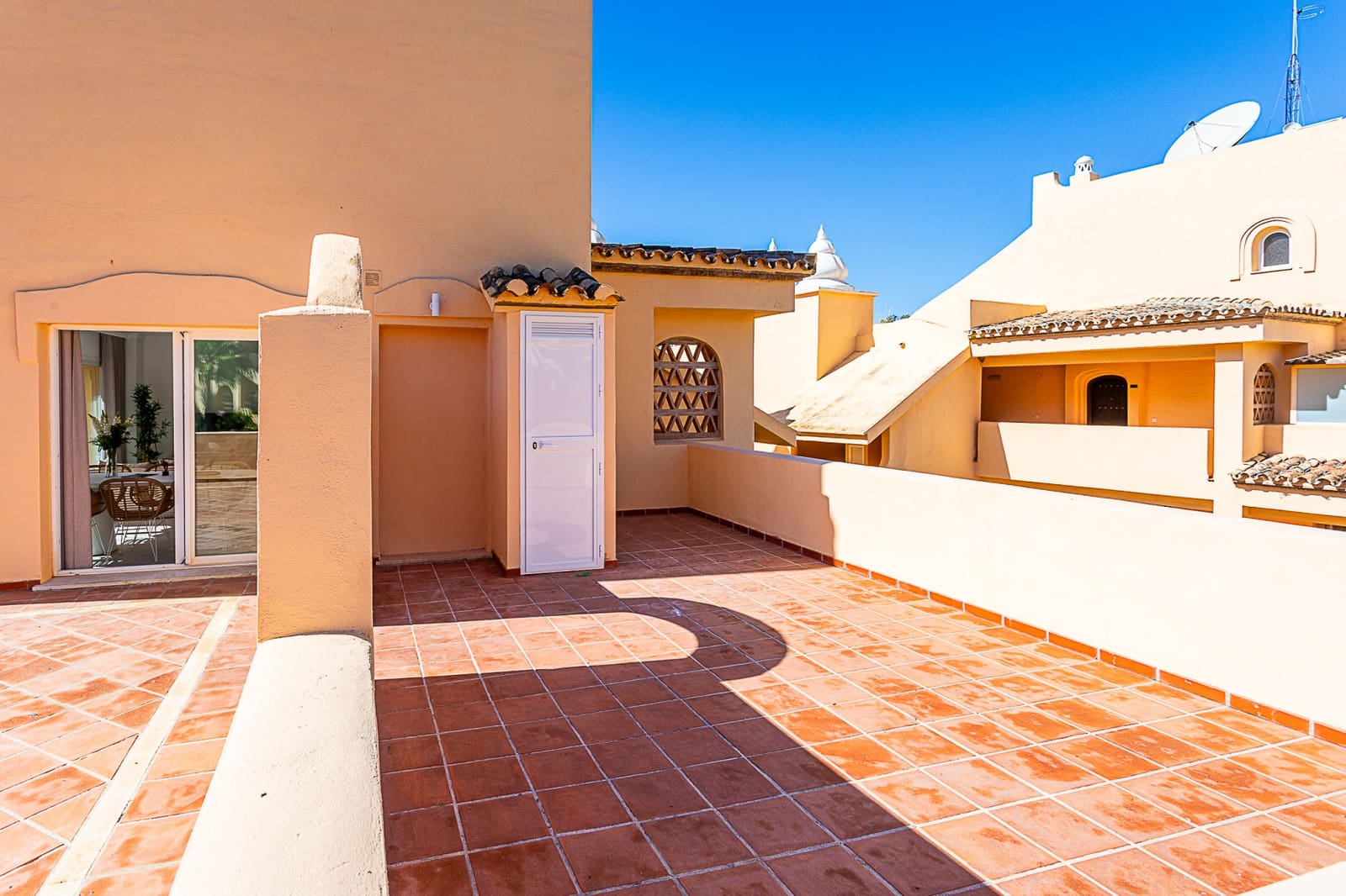 3 soveværelse Penthouse til salg i Marbella med swimmingpool garage - € 725.000 (Ref: 9263926)