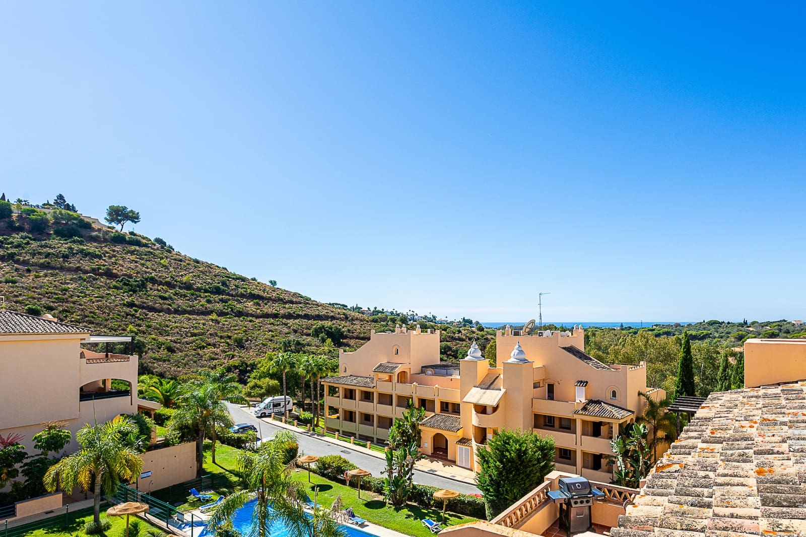 3 soveværelse Penthouse til salg i Marbella med swimmingpool garage - € 725.000 (Ref: 9263926)