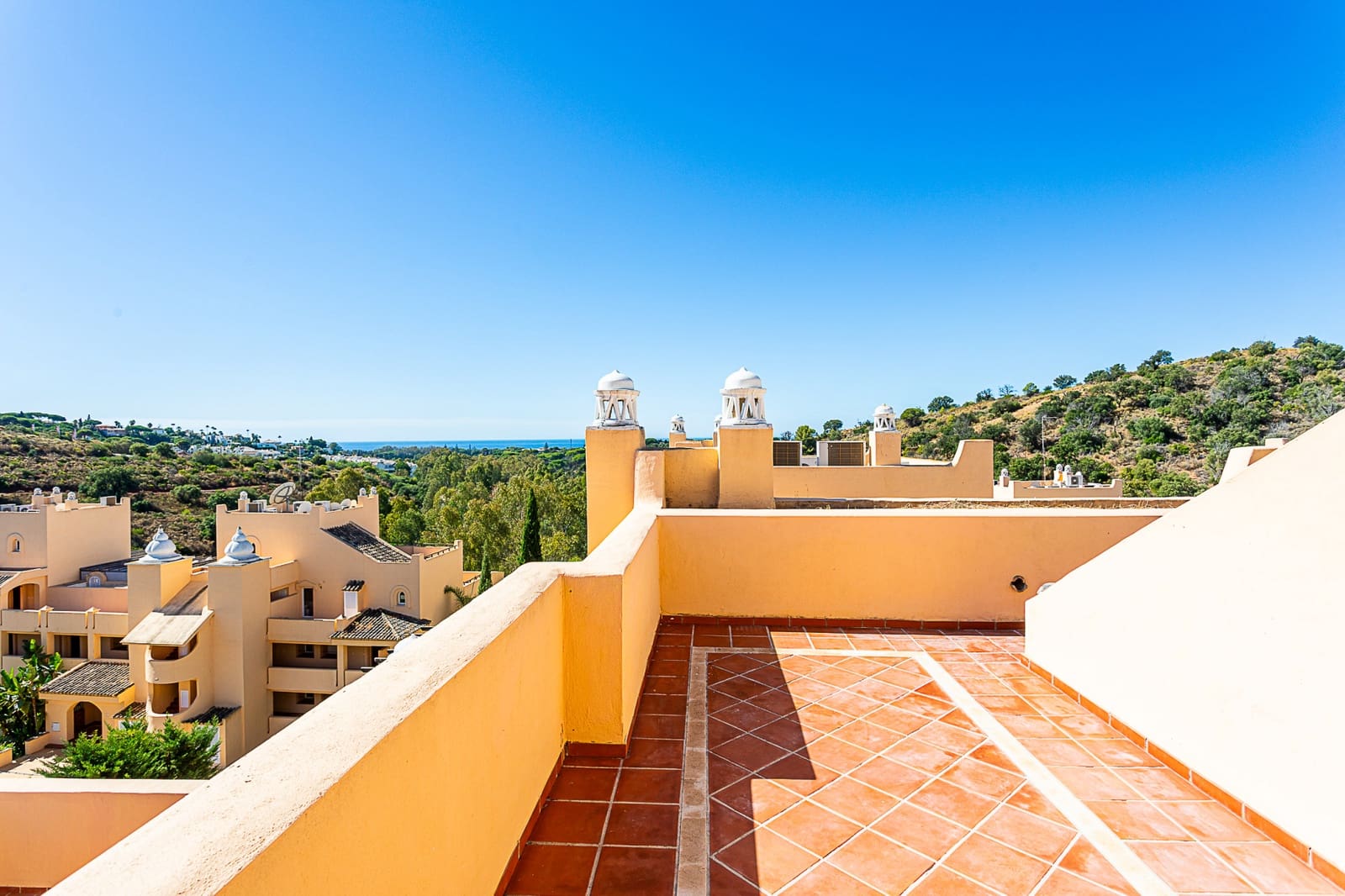 3 soveværelse Penthouse til salg i Marbella med swimmingpool garage - € 725.000 (Ref: 9263926)