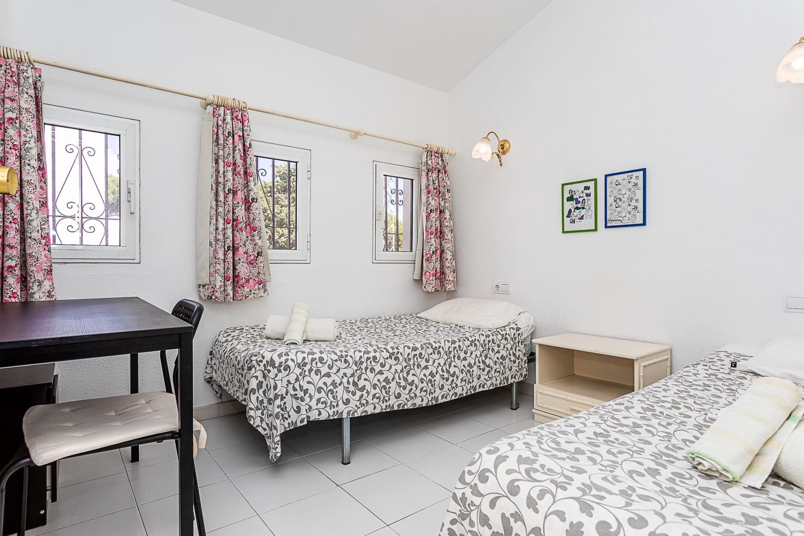 3 makuuhuone Omakotitalo myytävänä paikassa Calahonda mukana uima-altaan - 360 000 € (Ref: 9269052)