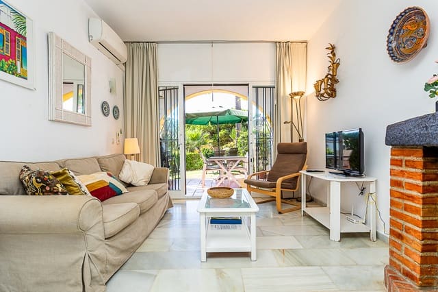 3 sypialnia Dom na sprzedaż w Calahonda, Mijas z basenem - 360 000 € (Ref: 9269052)