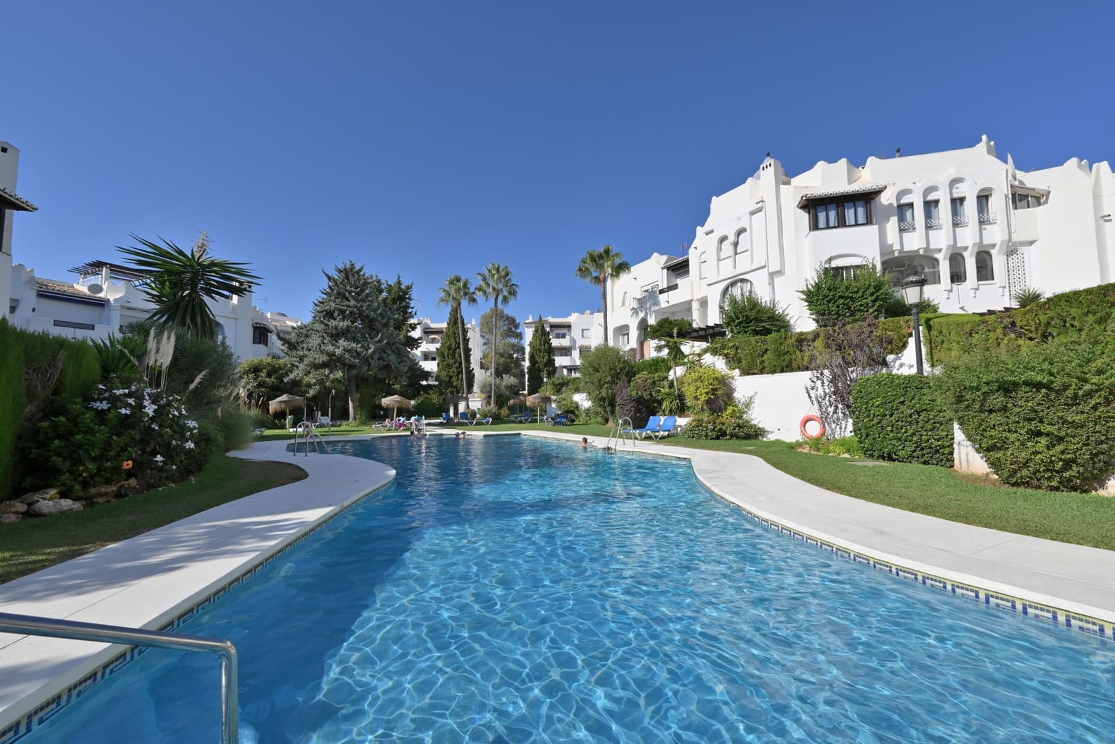 2 soverom Leilighet til salgs i Calahonda med svømmebasseng - € 340 000 (Ref: 9271971)