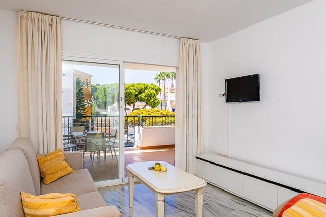 2 bedroom Apartment for sale in Calahonda, Mijas with pool garage - € 295,000 (Ref: 9275402)