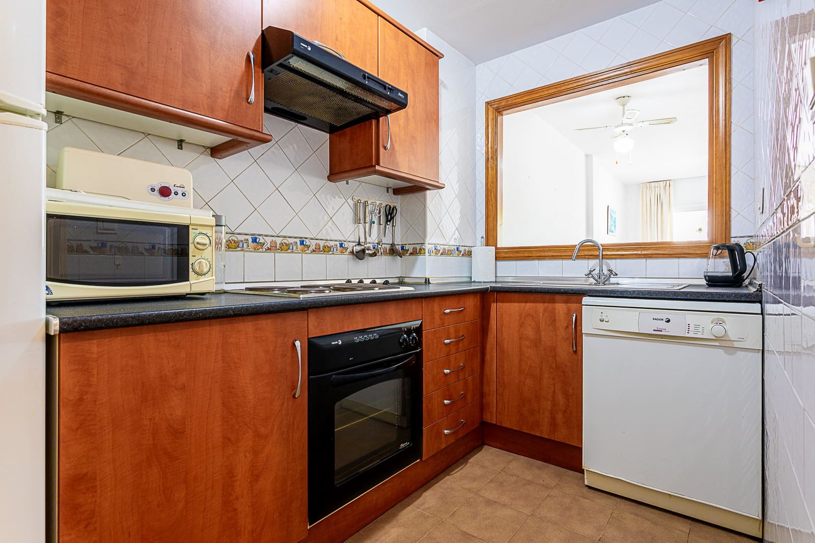 2 soveværelse Lejlighed til salg i Calahonda med swimmingpool garage - € 295.000 (Ref: 9275402)