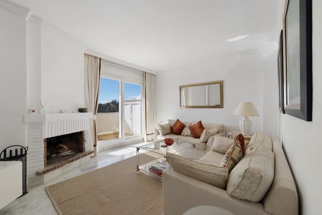 2 soverom Penthouse til salgs i Calahonda, Mijas med svømmebasseng garasje - € 340 000 (Ref: 9290011)