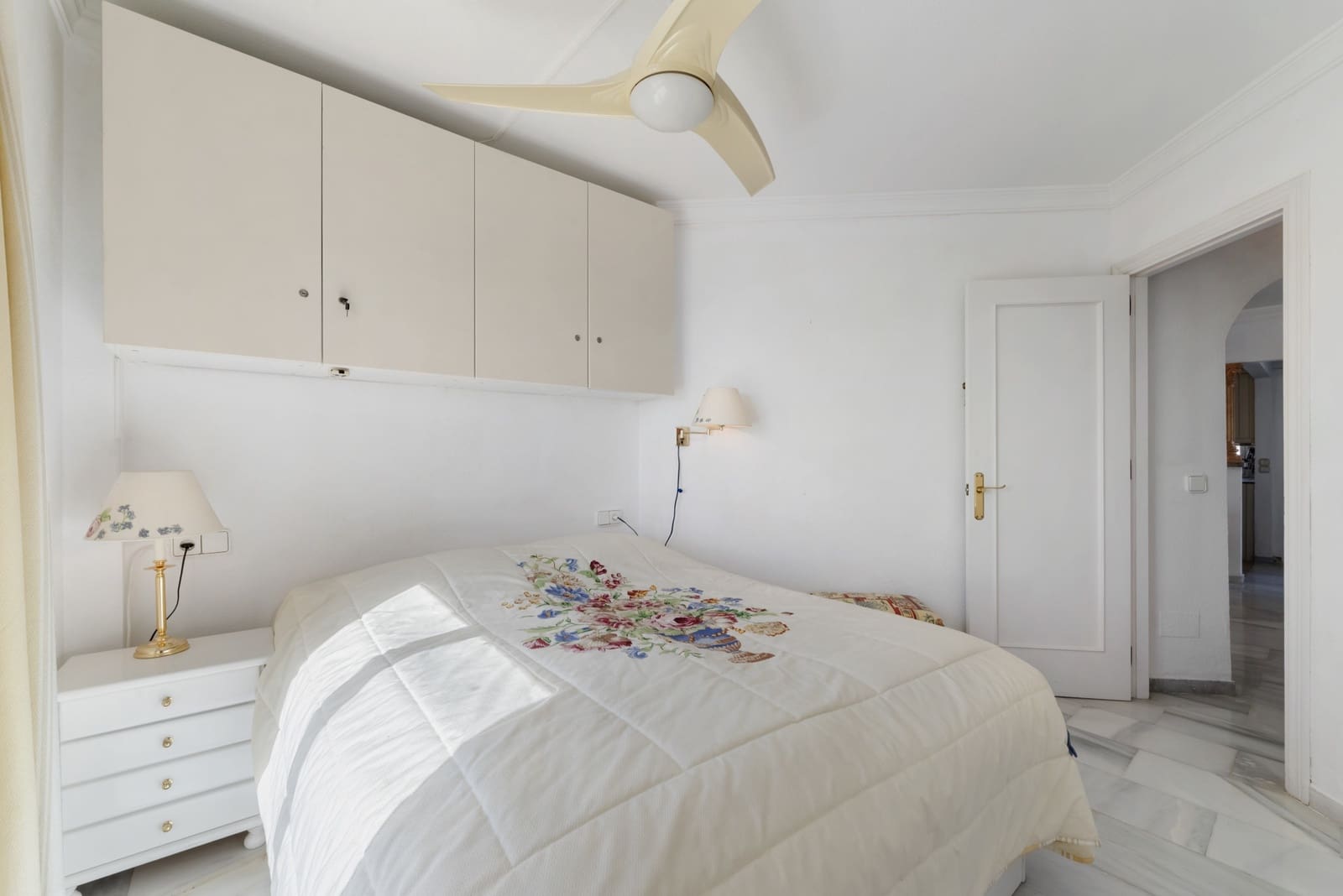 2 slaapkamer Penthouse te koop in Calahonda met zwembad garage - € 340.000 (Ref: 9290011)