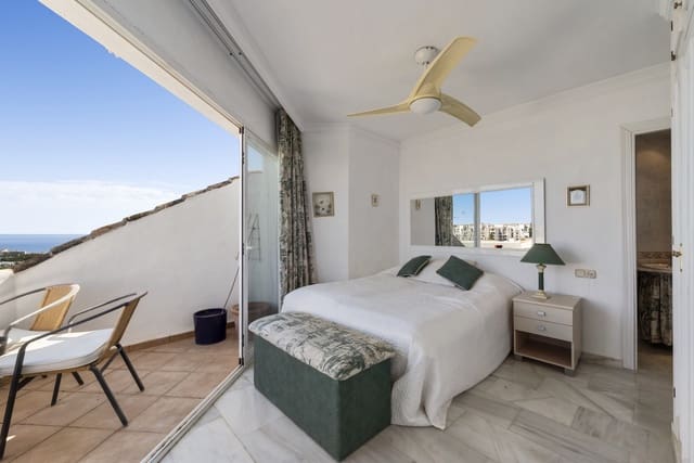 2 soverom Penthouse til salgs i Calahonda, Mijas med svømmebasseng garasje - € 340 000 (Ref: 9290011)