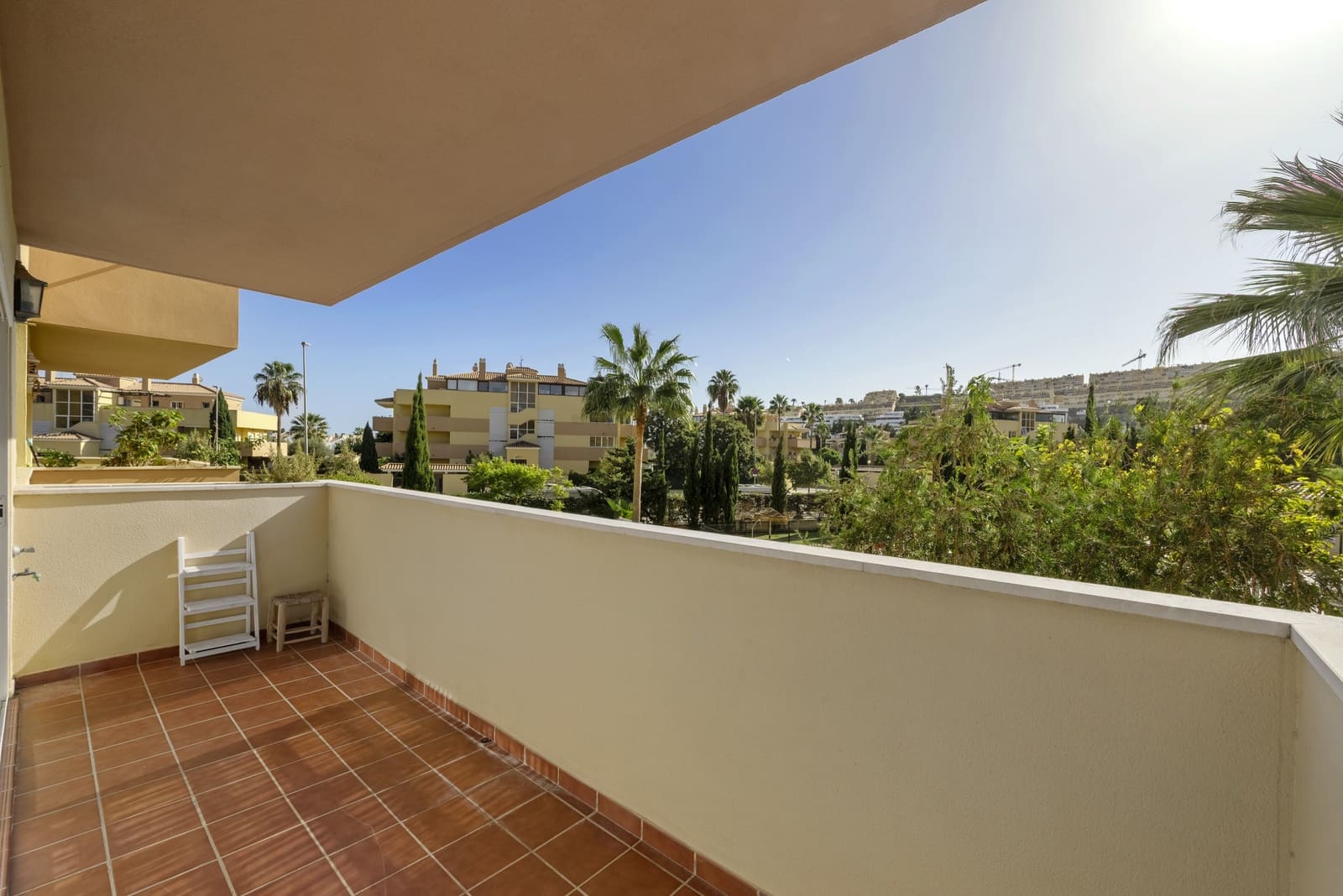 2 Zimmer Apartment zu verkaufen in La Cala de Mijas mit Pool Garage - 360.000 € (Ref: 9304852)