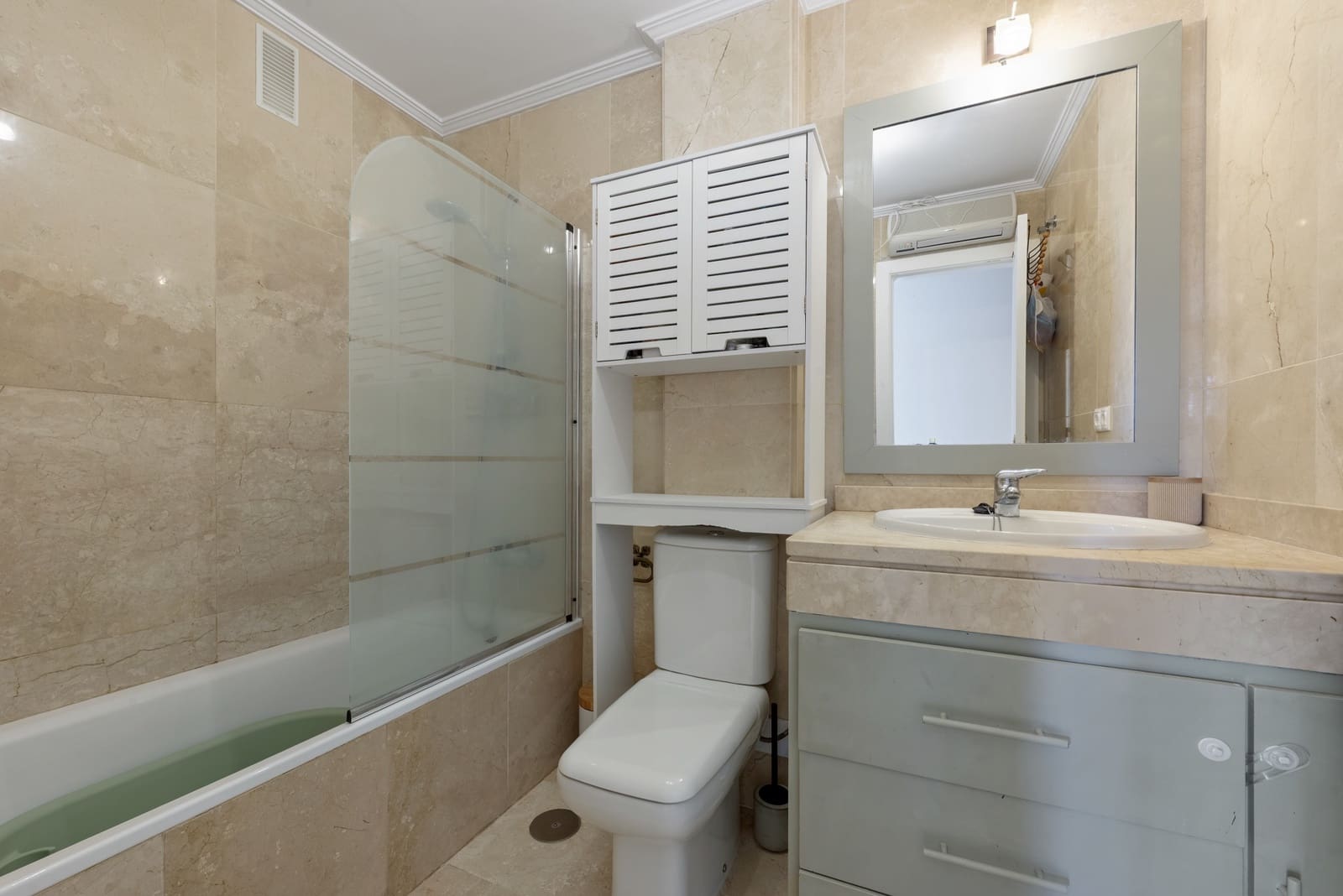 2 Zimmer Apartment zu verkaufen in La Cala de Mijas mit Pool Garage - 360.000 € (Ref: 9304852)