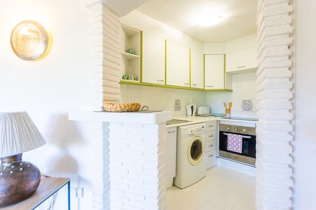 2 bedroom Apartment for sale in Calahonda, Mijas with pool - € 280,000 (Ref: 9310282)