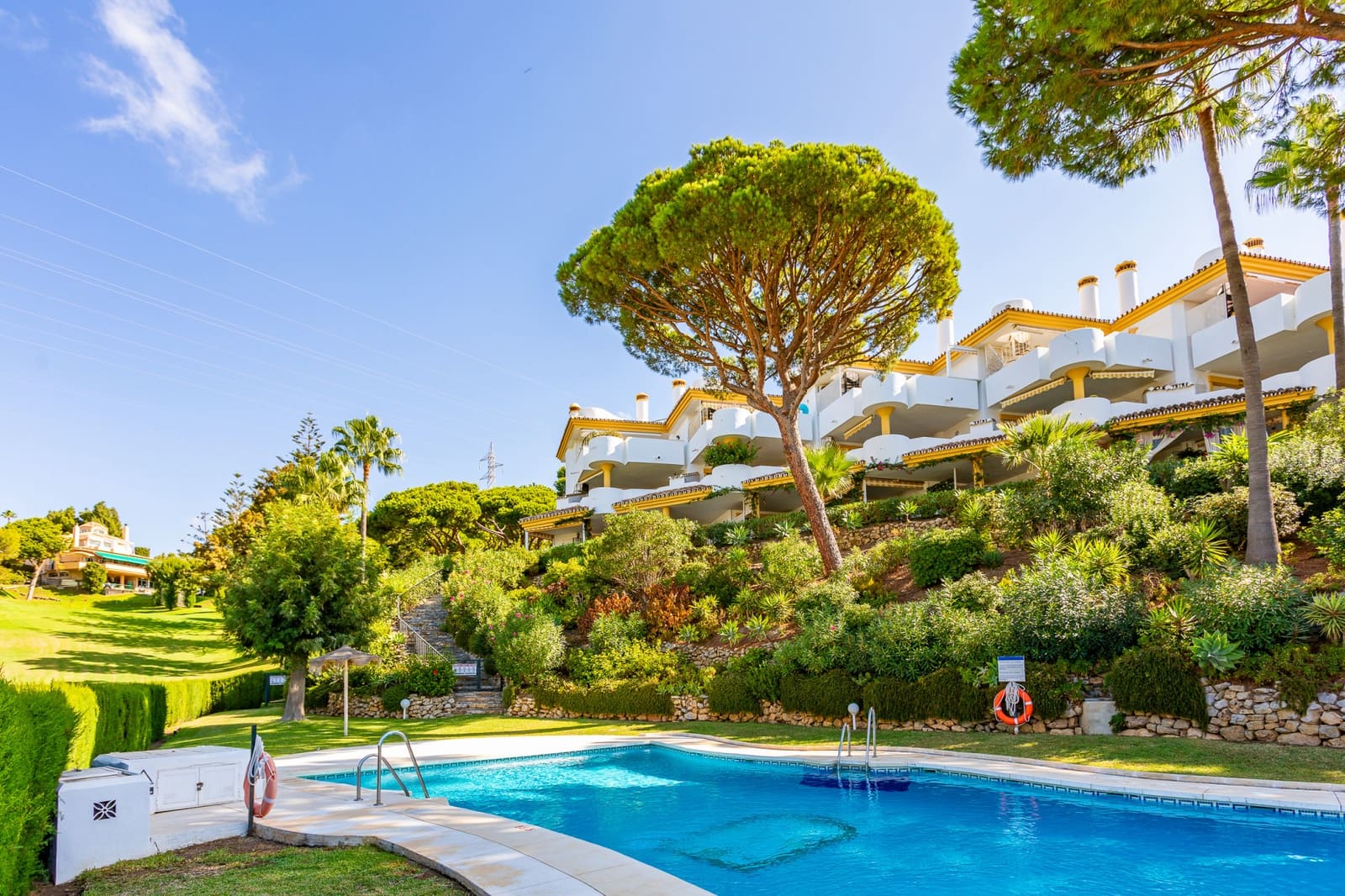 2 chambre Appartement à vendre à Calahonda avec piscine - 280 000 € (Ref: 9310282)