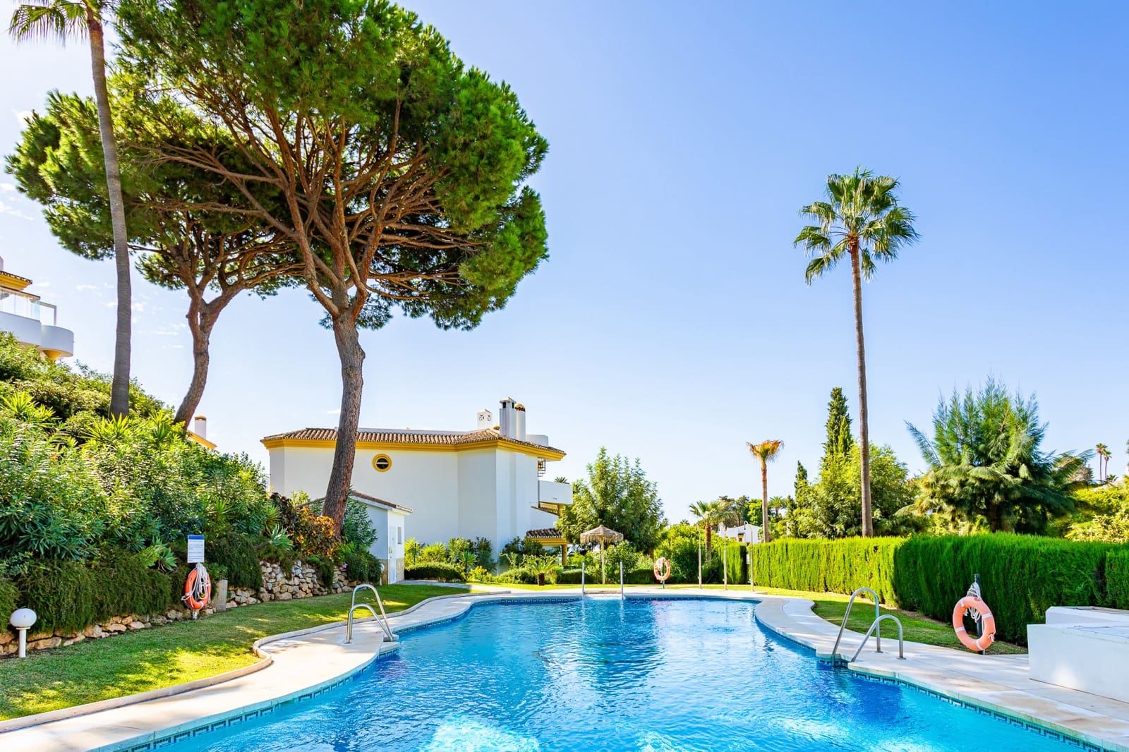 2 chambre Appartement à vendre à Calahonda avec piscine - 280 000 € (Ref: 9310282)