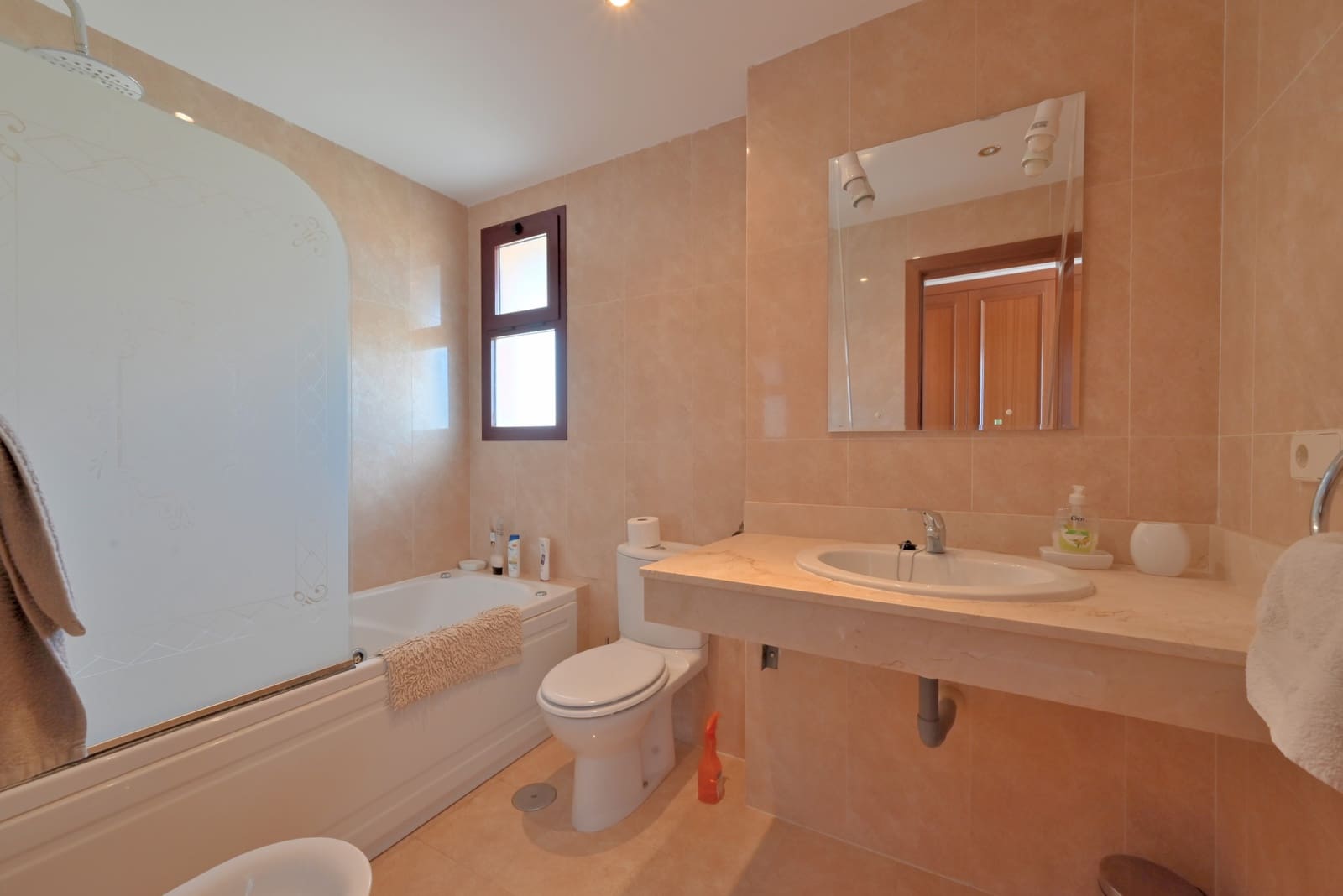 2 sypialnia Apartament na sprzedaż w Calahonda z basenem garażem - 275 000 € (Ref: 9325807)