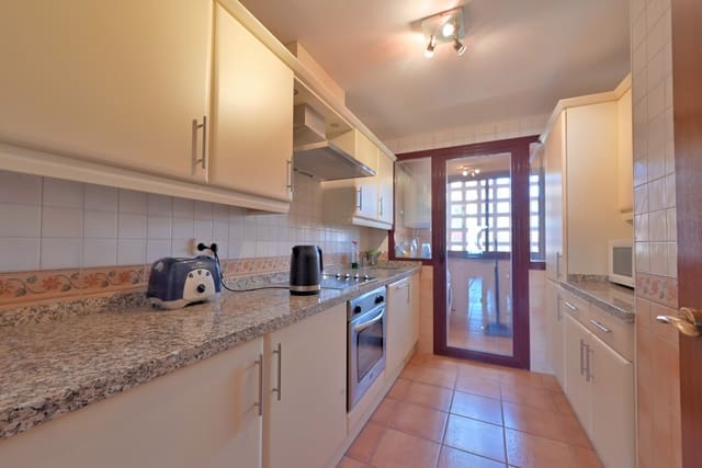 2 sypialnia Apartament na sprzedaż w Calahonda, Mijas z basenem garażem - 275 000 € (Ref: 9325807)