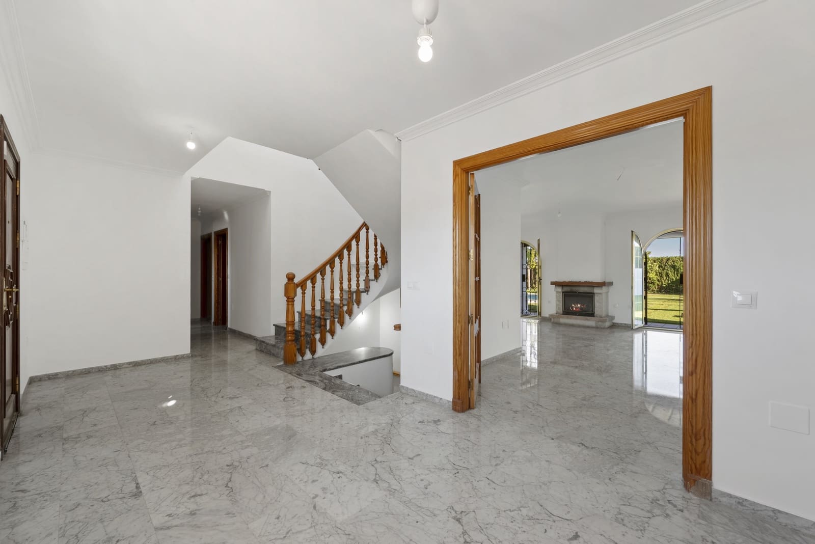 4 sovrum Villa till salu i Mijas Costa med pool garage - 965 000 € (Ref: 9334256)