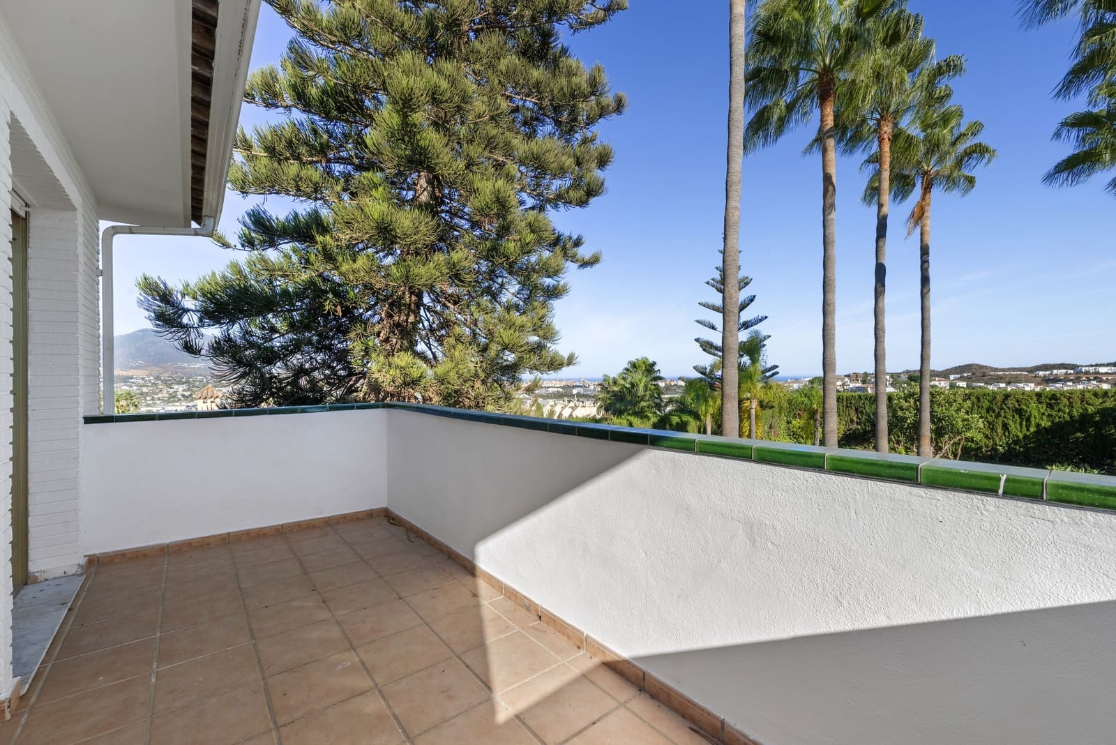 4 sovrum Villa till salu i Mijas Costa med pool garage - 965 000 € (Ref: 9334256)