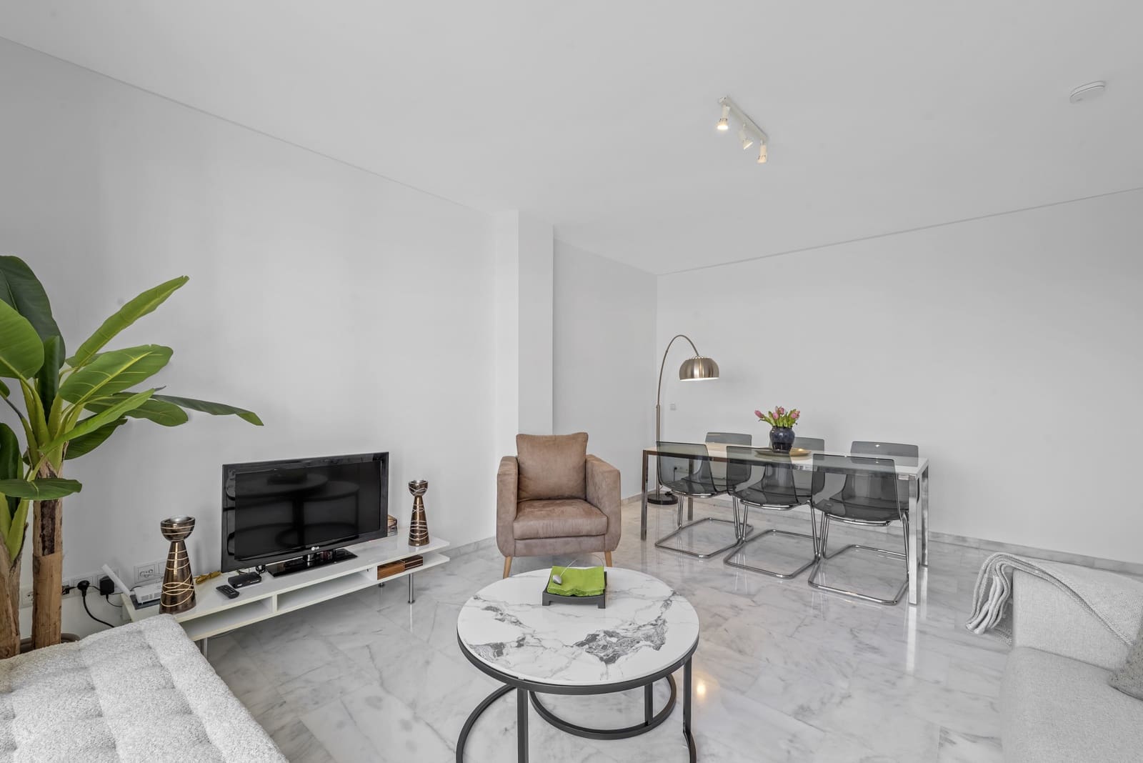 2 Zimmer Penthouse zu verkaufen in Riviera del Sol mit Pool Garage - 375.000 € (Ref: 9337339)