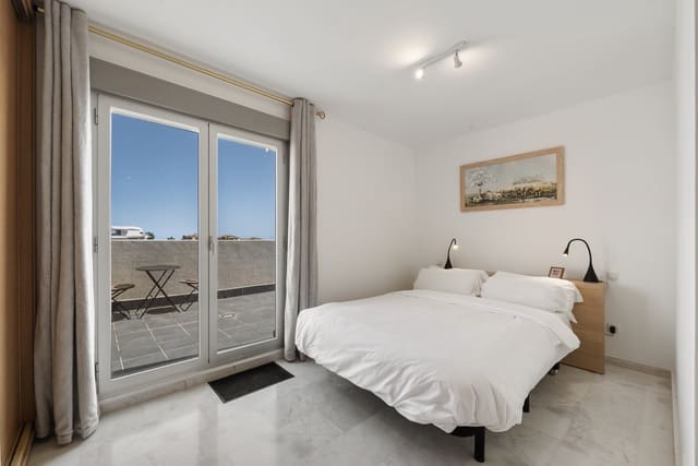 2 slaapkamer Penthouse te koop in Riviera del Sol, Mijas met zwembad garage - € 395.000 (Ref: 9337340)